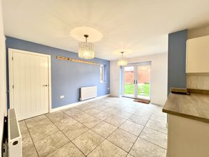 Dining Kitchen- click for photo gallery